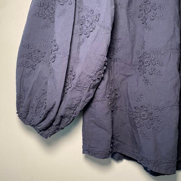 Driftwood Women's Small Navy Blue Eyelet Embroidered Floral Puff Peasant Blouse - Picture 6 of 10